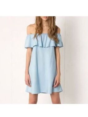 BB Dakota Chambray Off-Shoulder Dress – Size Medium– Excellent Condition